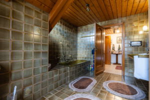 Badezimmer DG