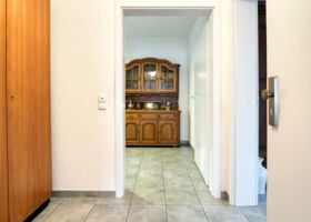 Flur Wohnung links