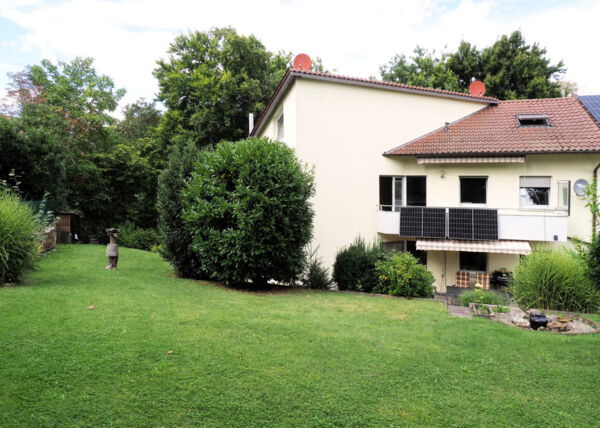 Hausrückseite Blick vom Garten