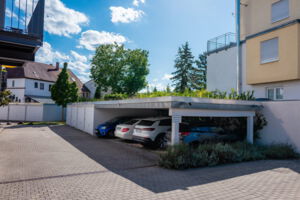 Garagen/Stellplätze